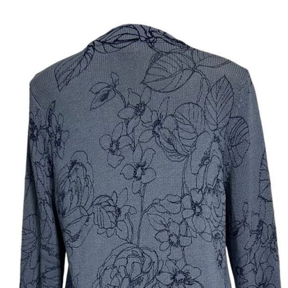 Chico's Cardigan Sweater Women's Size 1/M Blue Button Front Floral Linen Blend - Picture 6 of 14
